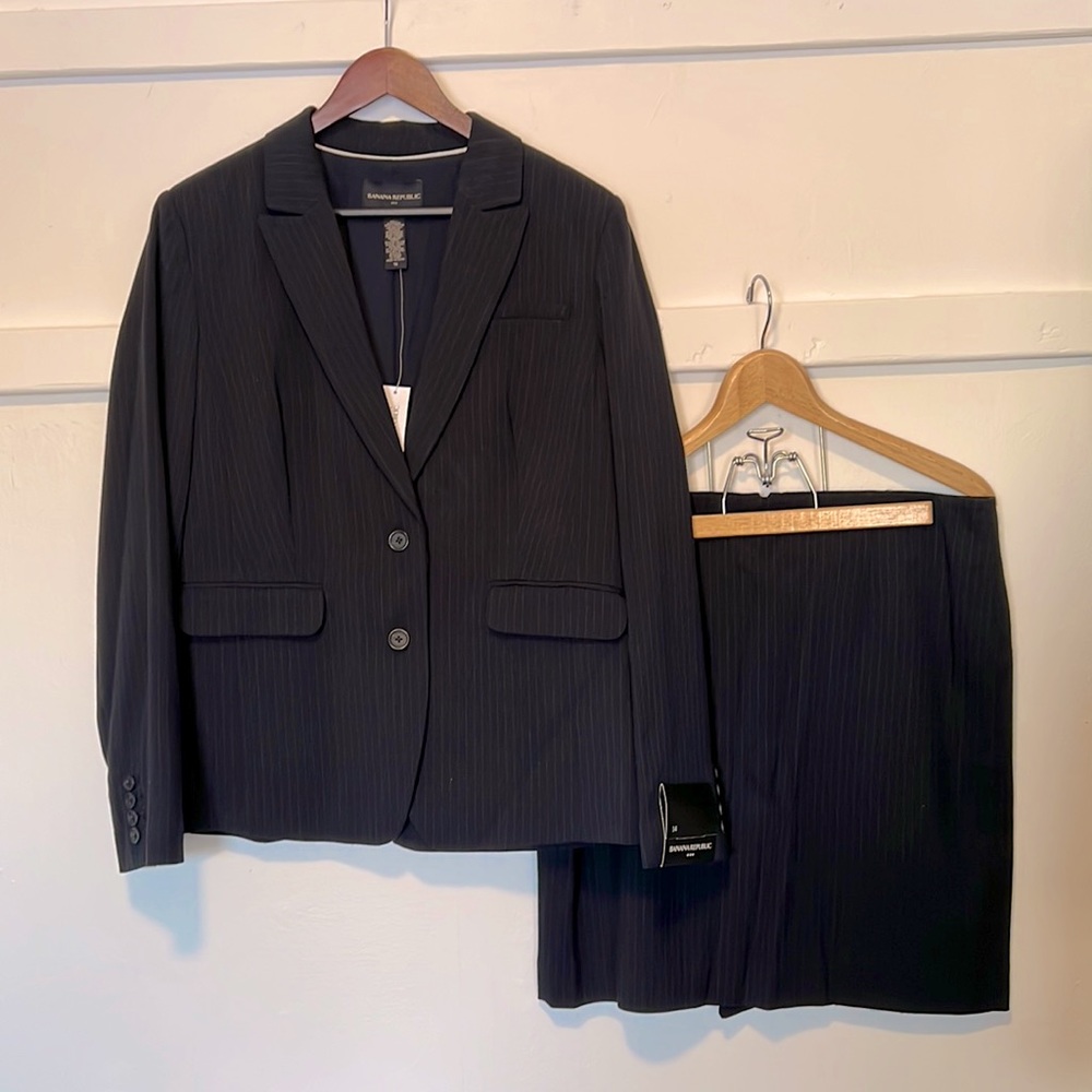 NWT Dark Navy Pinstripe Skirt Suit Banana Republic Sz 14
